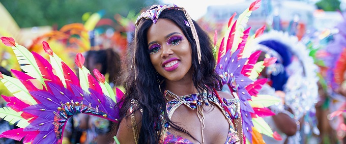 Famosa banda  presentó los vestuarios que utilizarán en el carnaval de Miami