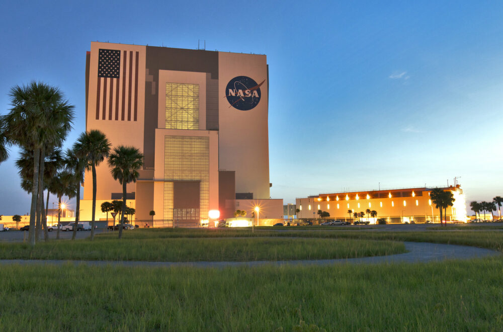 DeSantis propone trasladar sede de la NASA a Florida