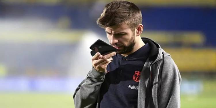 Clara Chía “reclama” a Piqué por no protegerla de los paparazzi como lo hacía con Shakira