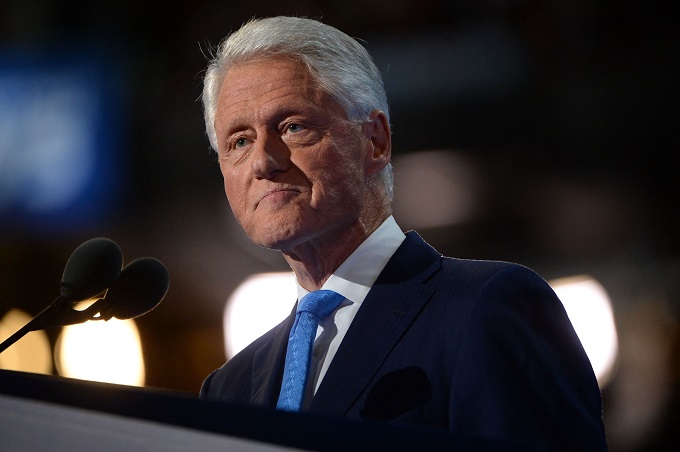 Bill Clinton respondió satisfactoriamente al tratamiento tras ser hospitalizado