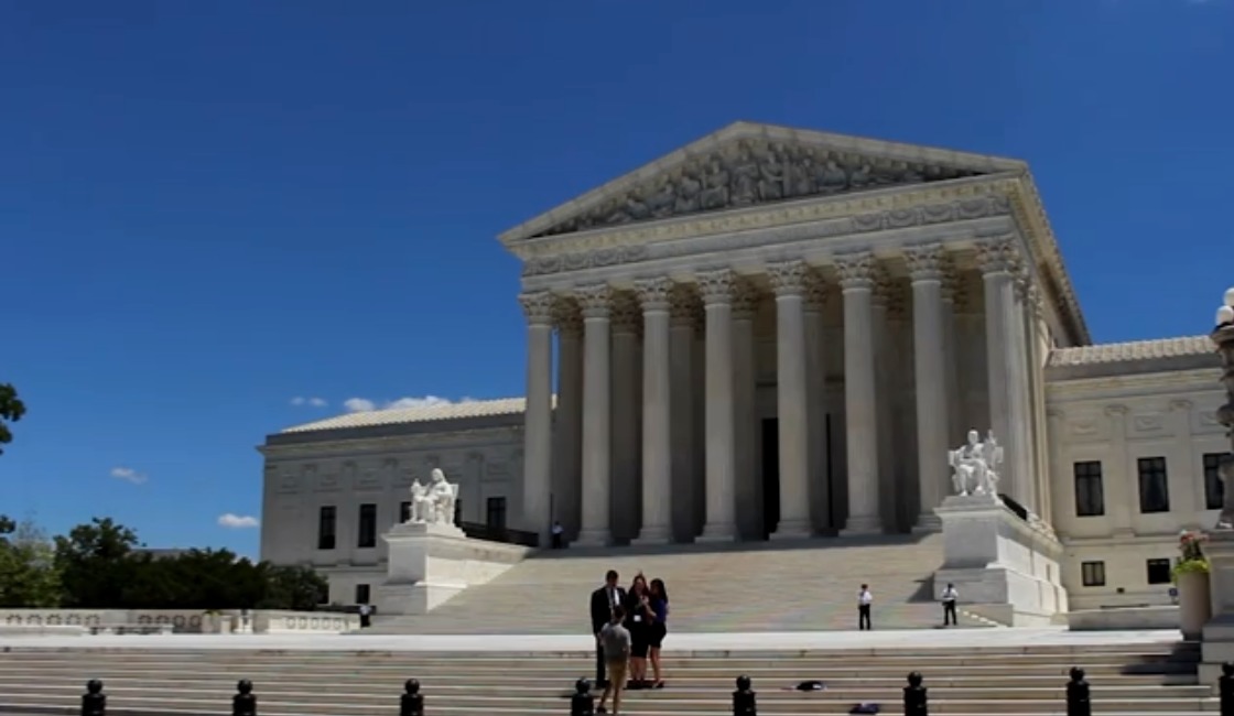 Legisladores conservadores critican fallo de la Corte Suprema