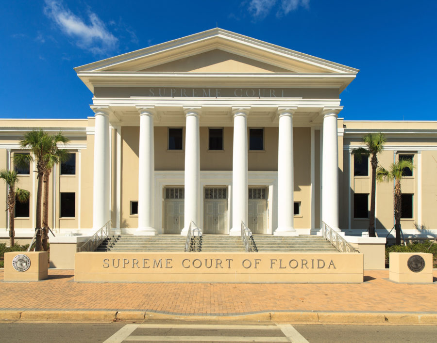 Corte Suprema de Florida respalda gran jurado estatal sobre inmigración