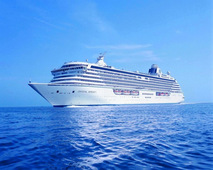 Crucero del Crystal Cruises sigue anclado en las Bahamas