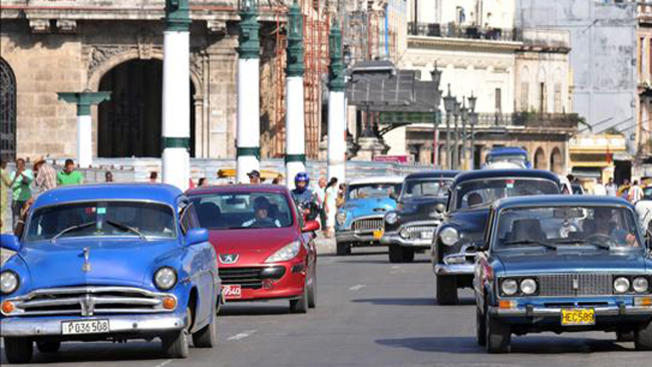 Gobierno de Cuba autorizó venta de autos nuevos en el país