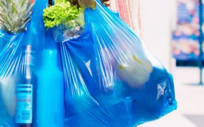 Gobiernos y firmas comerciales trabajan para erradicar el plástico en Miami