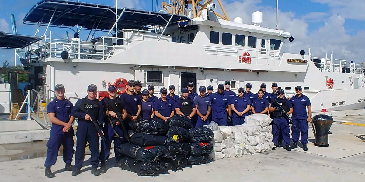 Guardia costera descarga $62 millones en drogas en Port Everglades