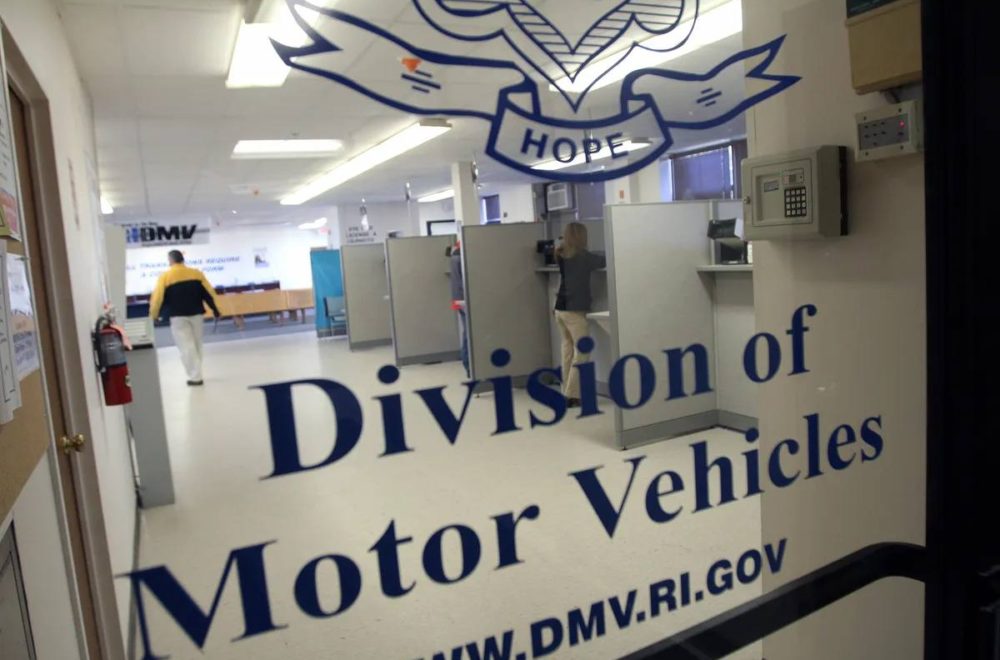Sistema del DMV sufre grave colapso en Florida