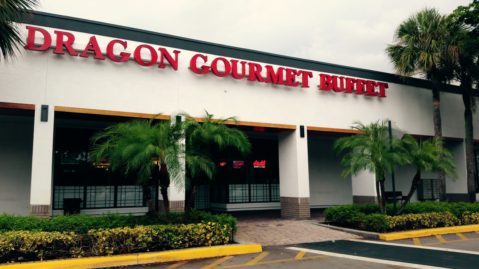 ¡Asco! Encontraron 102 cucarachas muertas en restaurante de sushi en Florida