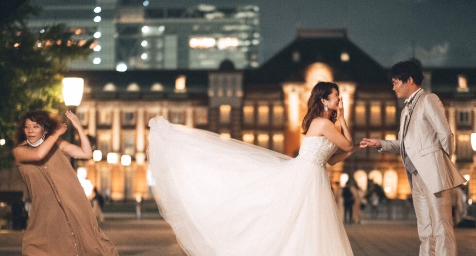 El detrás de cámaras viral: así son las sesiones fotográficas de bodas en Japón (FOTOS)