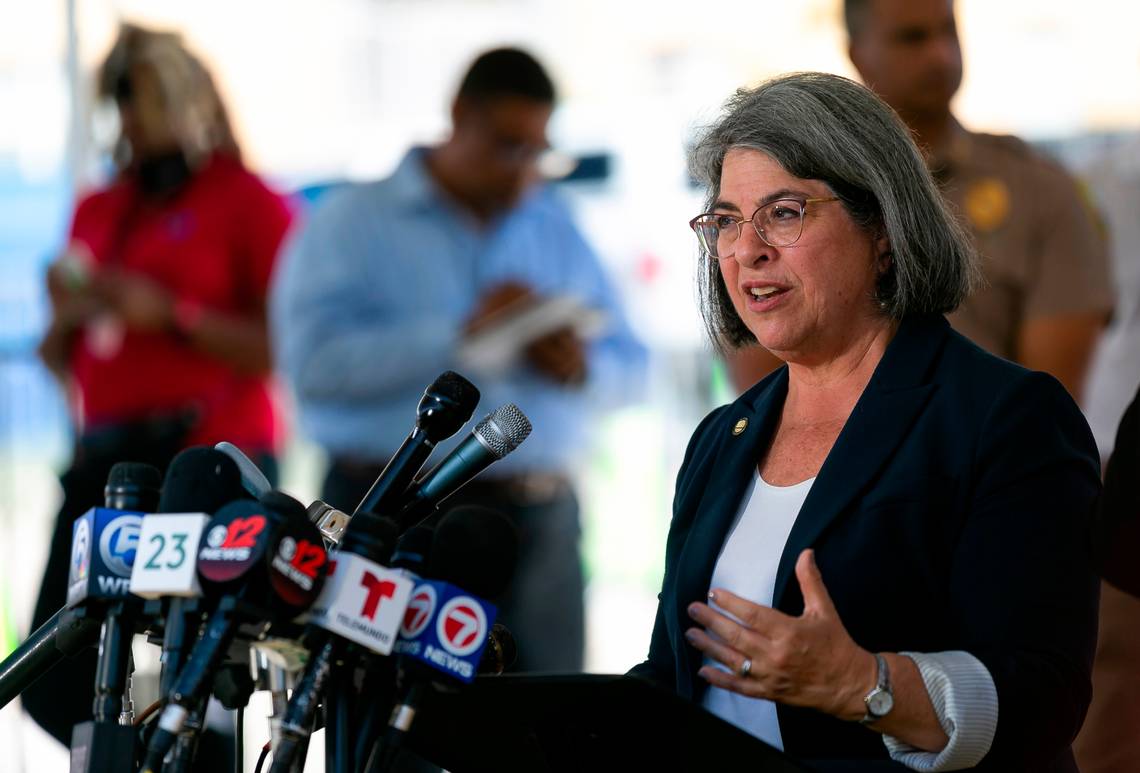 Alcaldesa de Miami-Dade evitó desalojo de una anciana ex presa política del régimen cubano