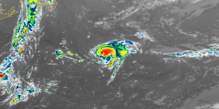 ¡Alerta Florida! Tormenta tropical “Danielle” podría convertirse en huracán