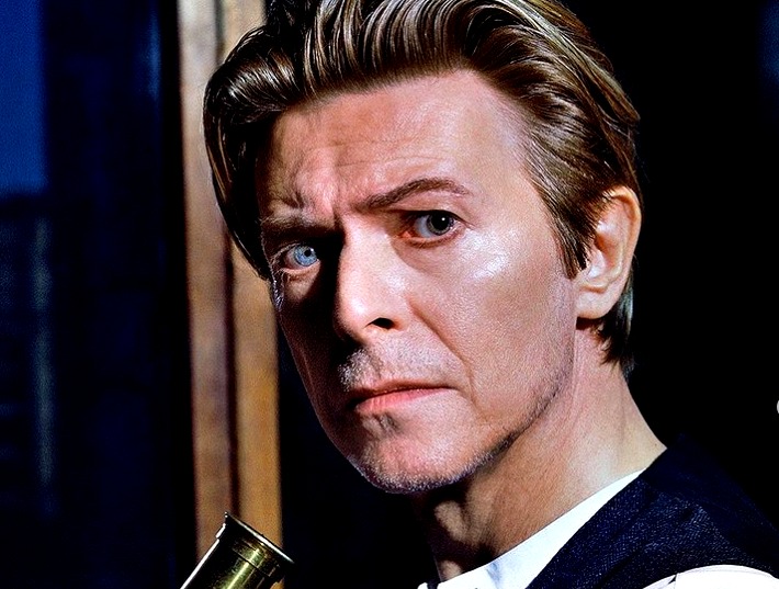 Warner Music inicia negociaciones por los derechos de las canciones de David Bowie