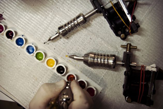 La FDA alerta sobre tinta de tatuajes contaminada