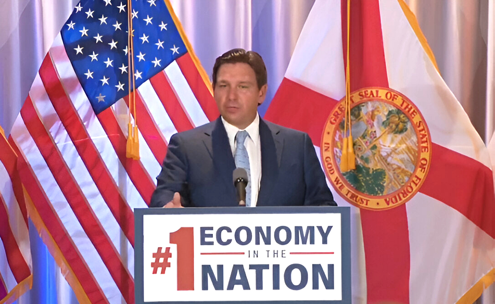 DeSantis ataca a demócratas: “Quieren que inmigrantes se queden aquí ilegalmente”