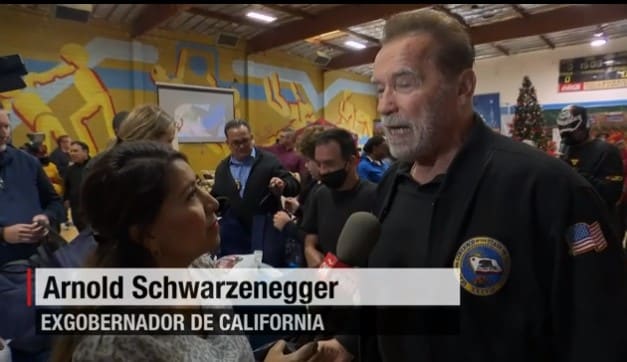 Arnold Schwarzenegger patrocinó alimentos para ser entregados en el Día de Acción de Gracias