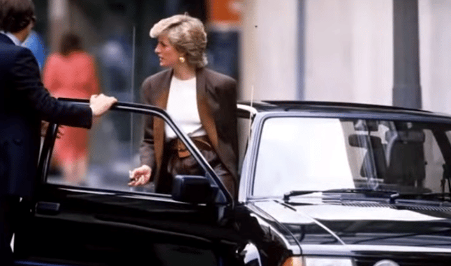 Vendieron antiguo auto de la Princesa Diana por 737,000 libras