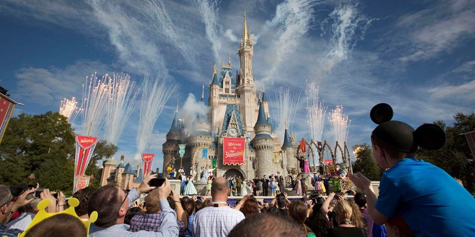 ¡Apoyo a Disney! Residentes demandan a Florida por eliminar autogobierno