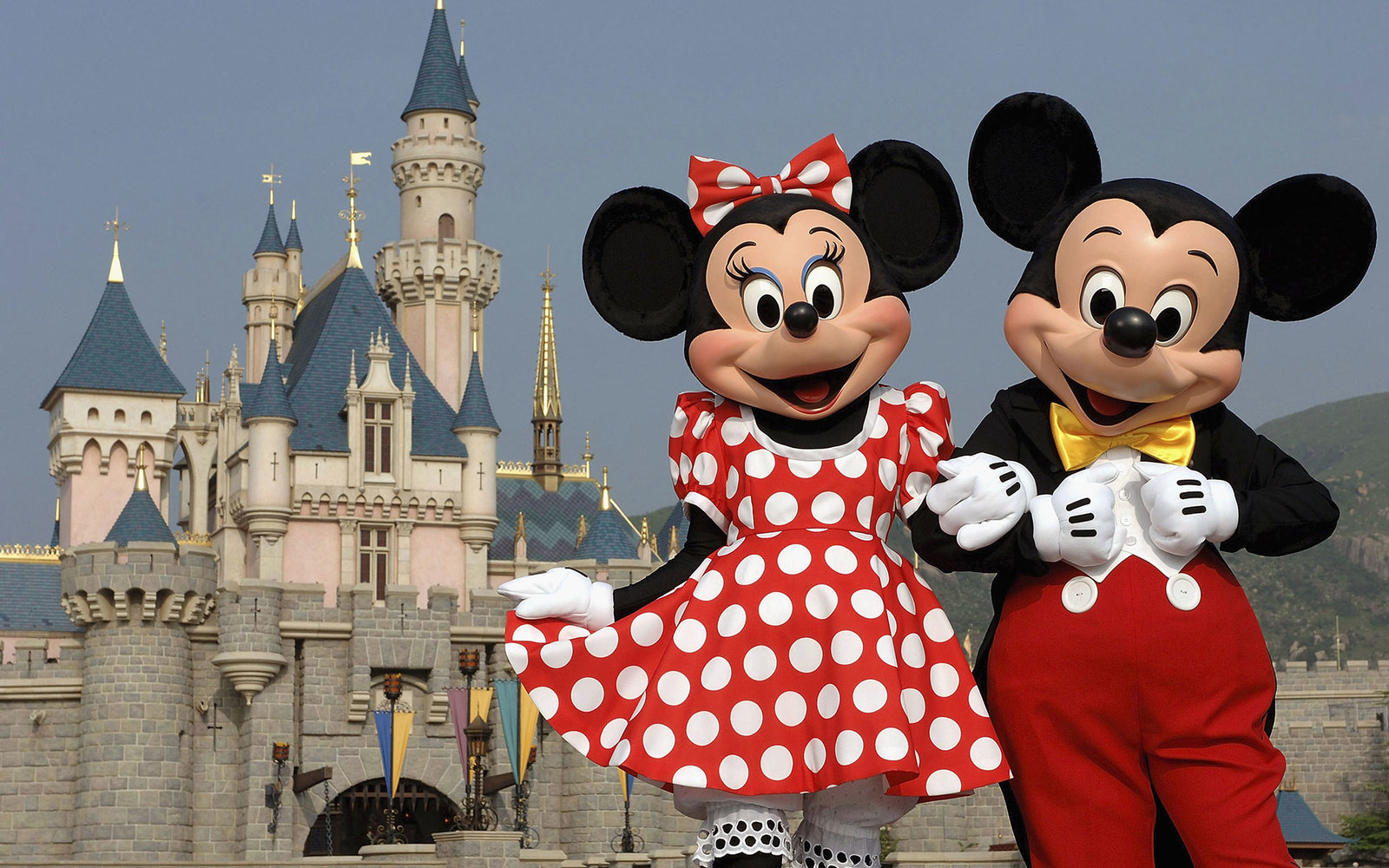 Disney y los sindicatos llegan a un acuerdo sobre protocolos de seguridad y beneficios para los trabajadores