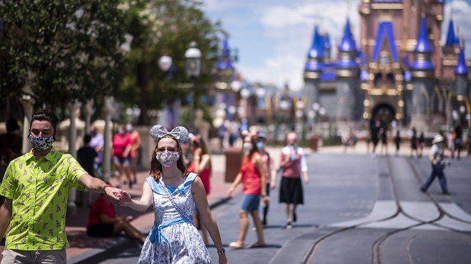 Visitantes a Walt Disney Resort deberá volver a utilizar mascarillas