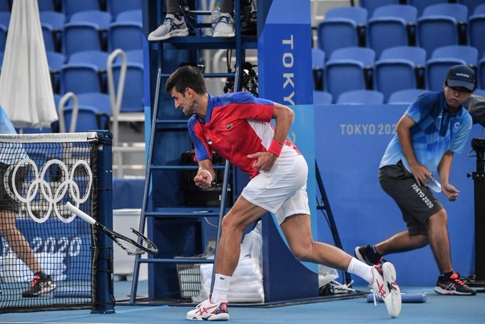 Novak Djokovic descargó su furia en Tokio 2020