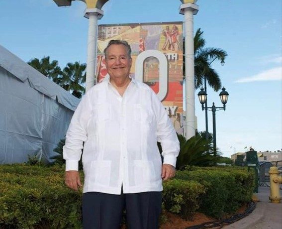 Don Felipe Valls, dueño del restaurante Versalles, murió este sábado en Miami