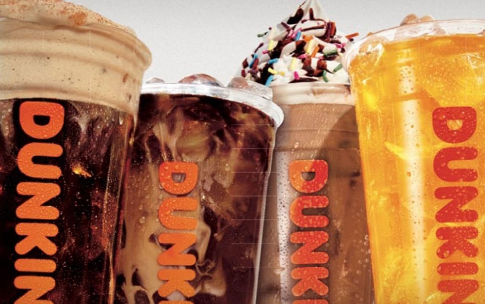 Dunkin’ lanzará versiones con alcohol de sus cafés y tés helados