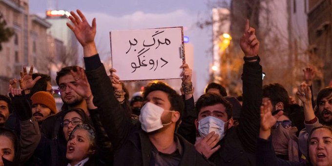 Arrestan a embajador británico en Irán acusado de “incitar” a los manifestantes de Teherán