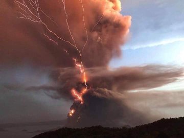 ¡Incríble! Estas son las imágenes del volcán Taal que hizo erupción en Filipinas (video)