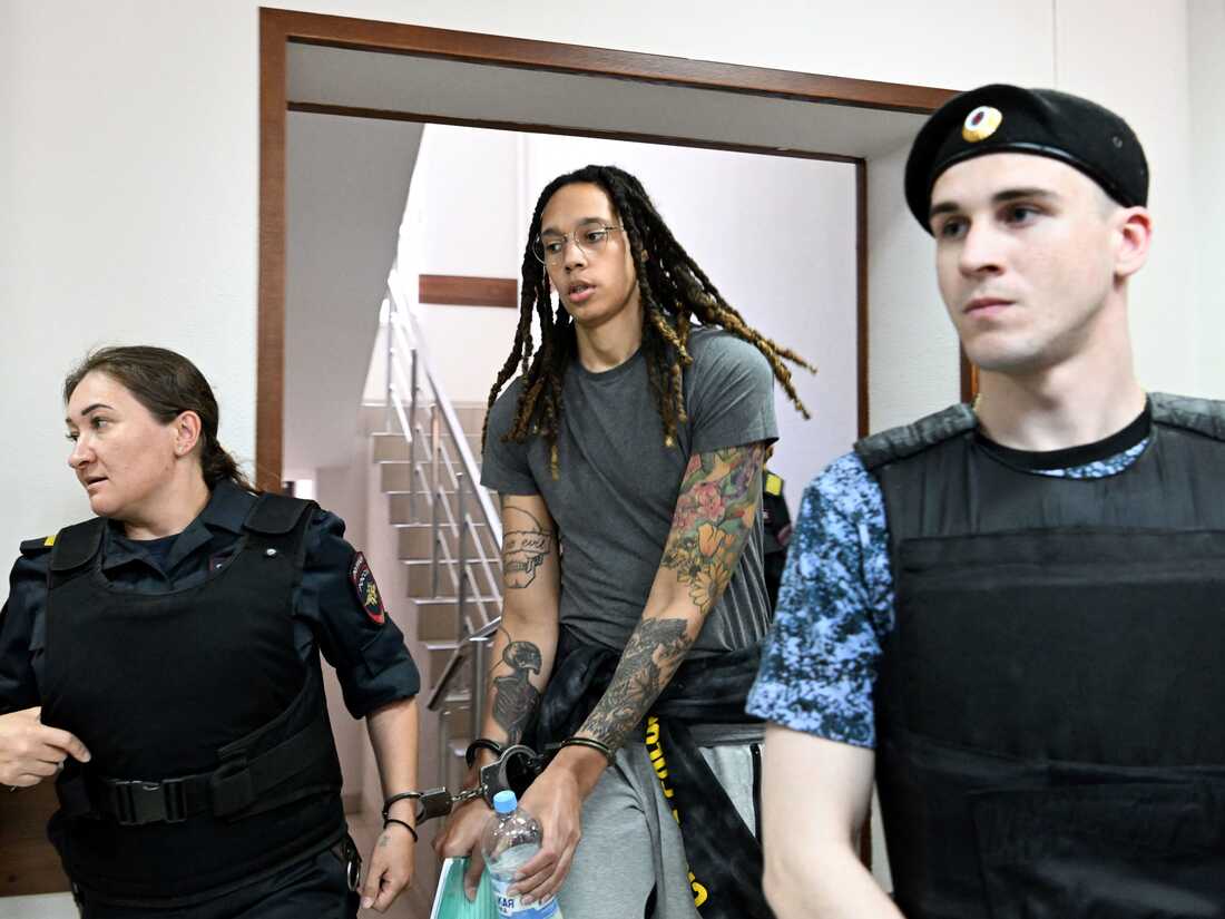Brittney Griner a Biden: ‘Estoy aterrorizada de poder estar aquí para siempre’