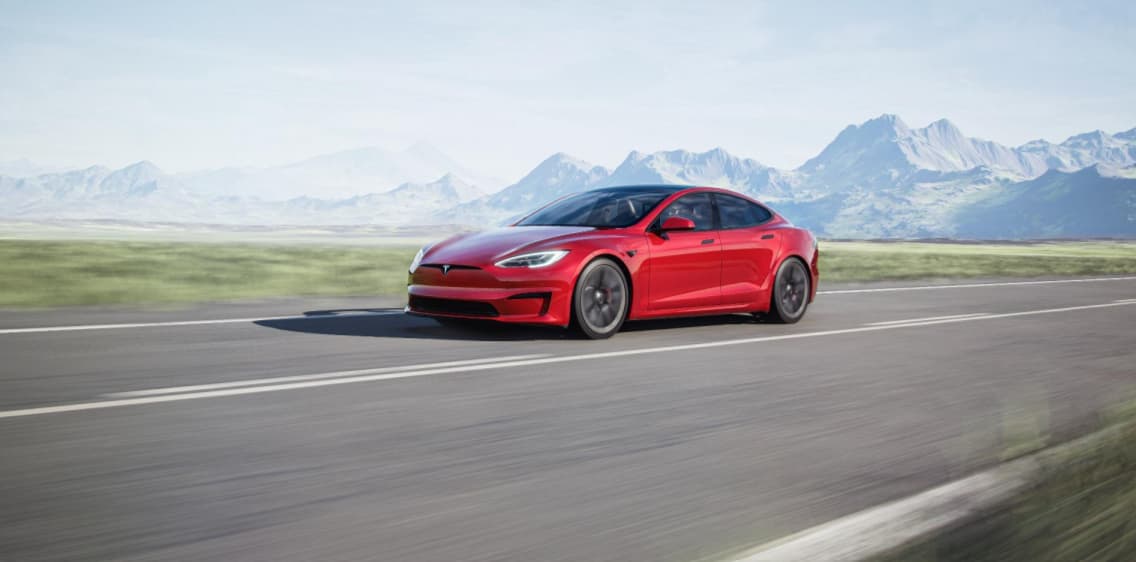Elon Musk anunció la cancelación del Tesla Model S Plaid Plus