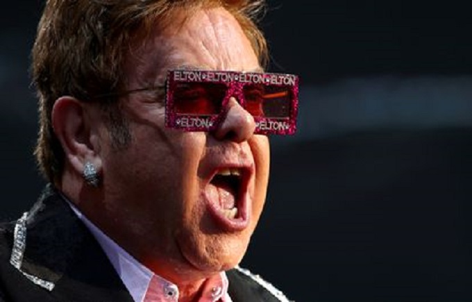 Elton John ofrecerá un concierto exclusivo en Miami