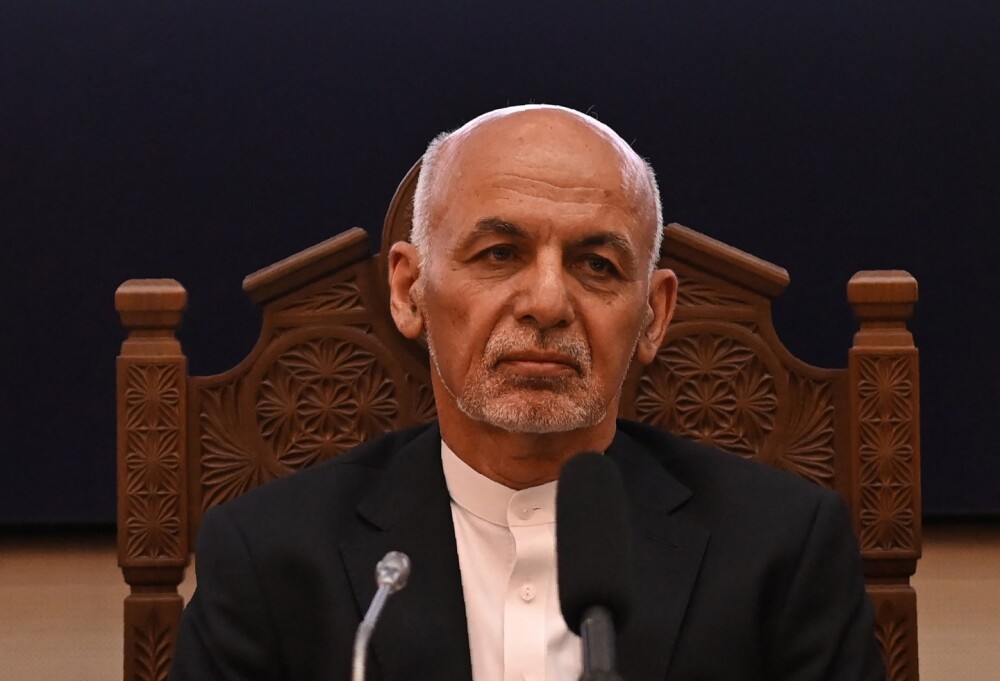 Presidente afgano Ashraf Ghani se exilió en Emiratos Árabes Unidos