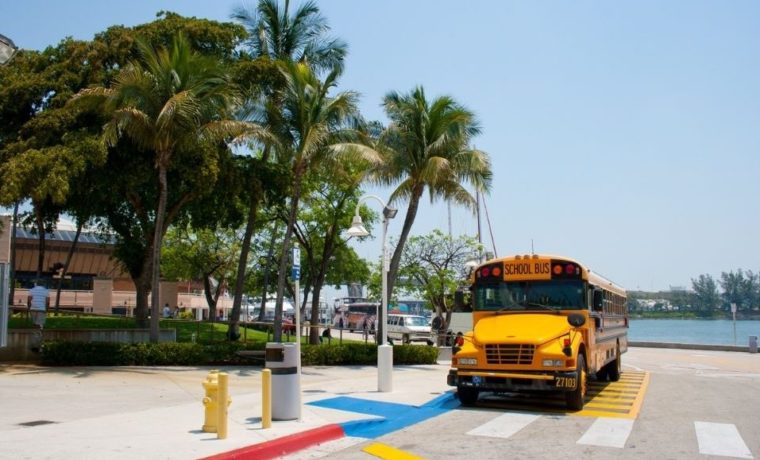 Escuelas de Miami-Dade reabrirán sus aulas el jueves