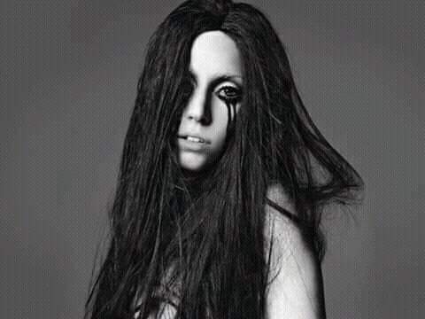 Lady Gaga ¿entre premios, depresión y gloria?