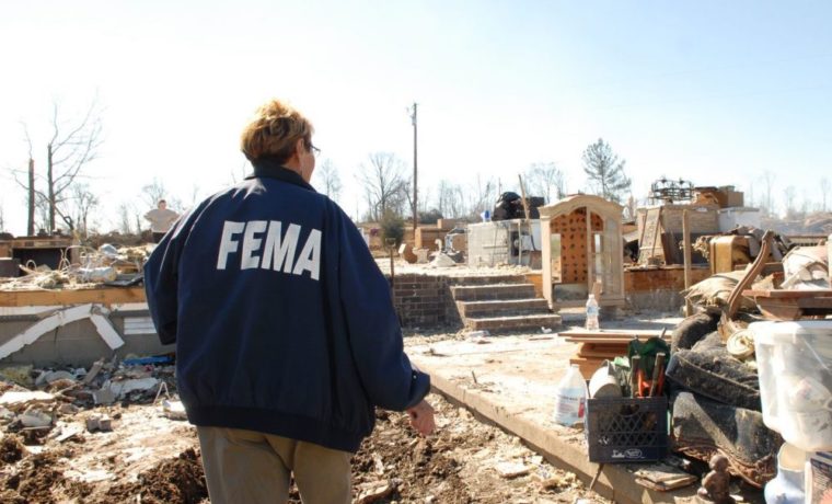FEMA necesita su información de contacto