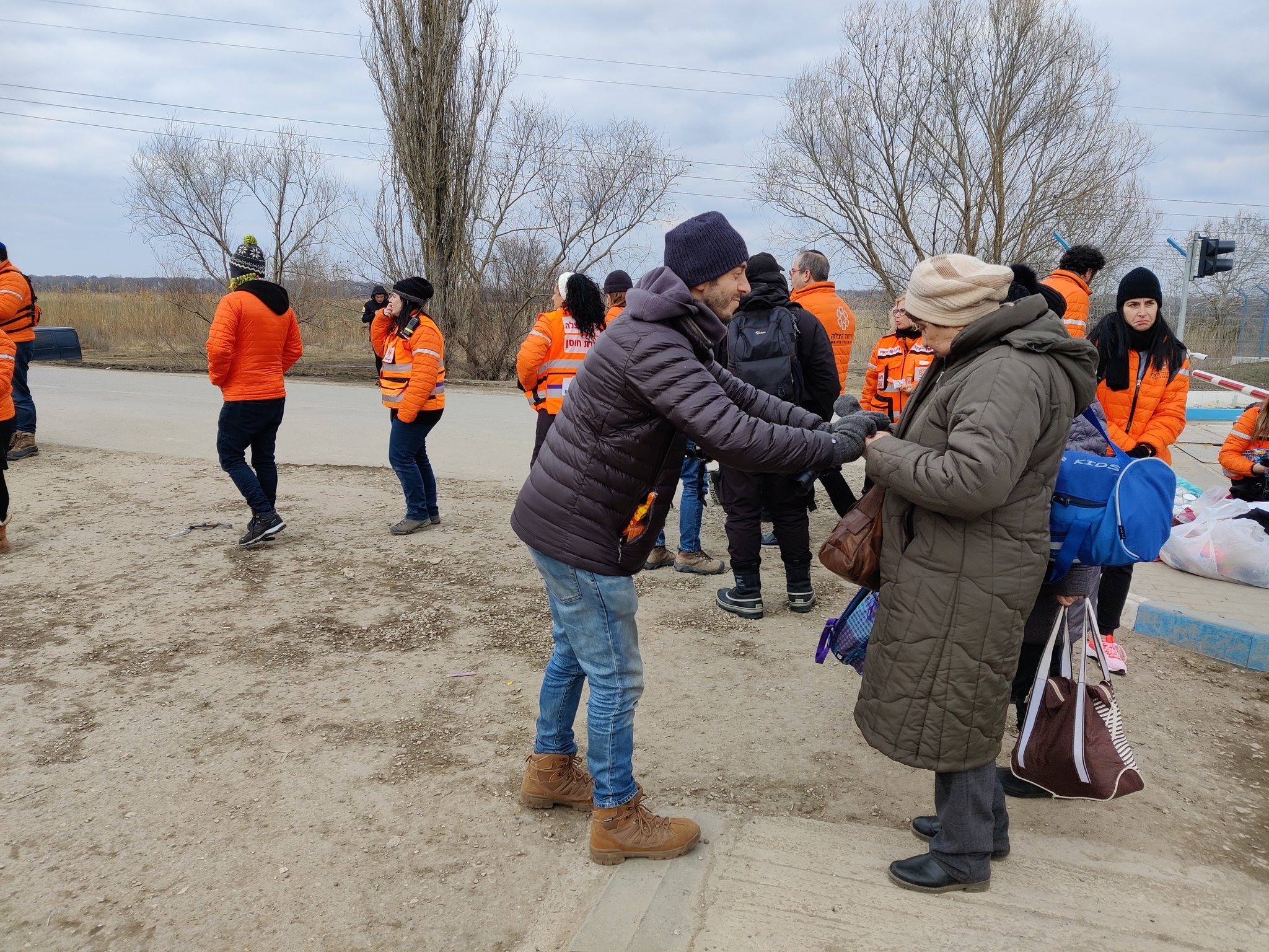 Médicos y voluntarios de Florida solidarios con refugiados ucranianos en Moldavia