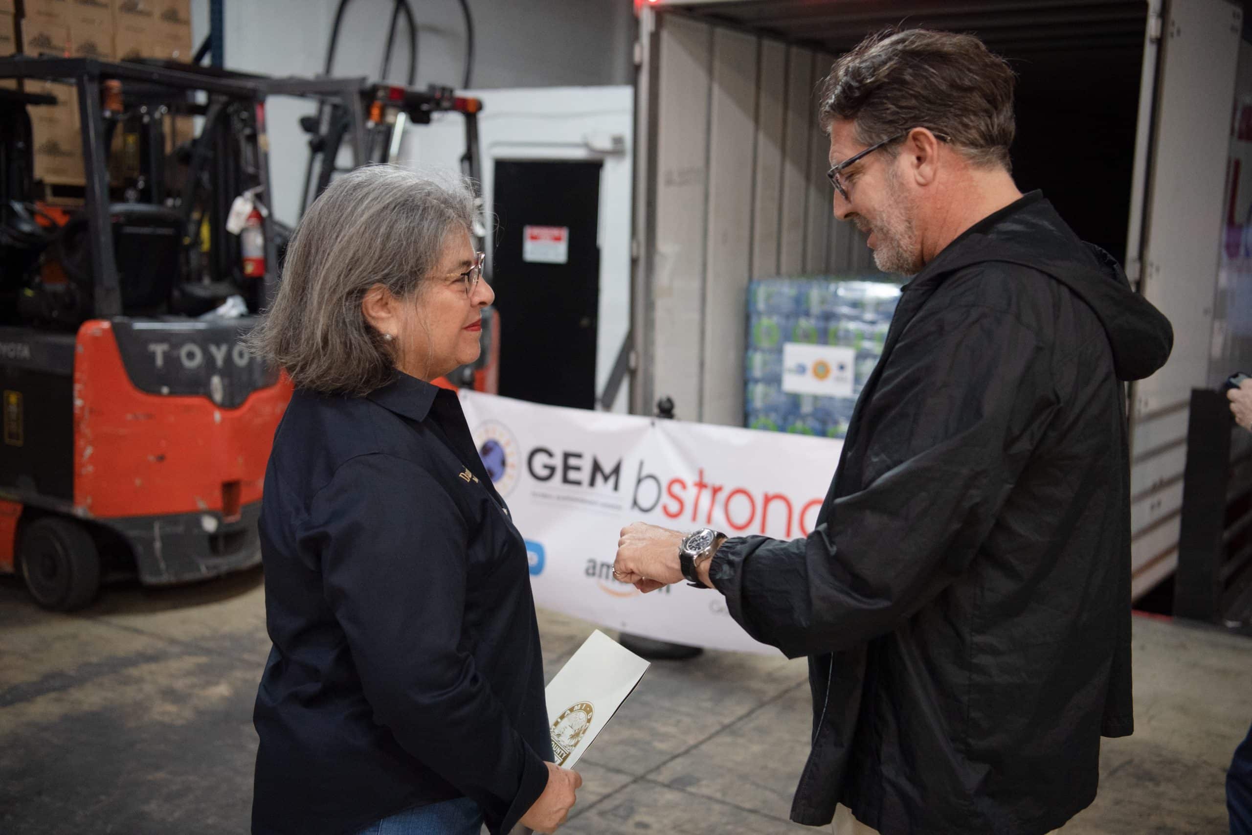 Miami-Dade se asocia con Global Empowerment Mission para envío de suministros de emergencia