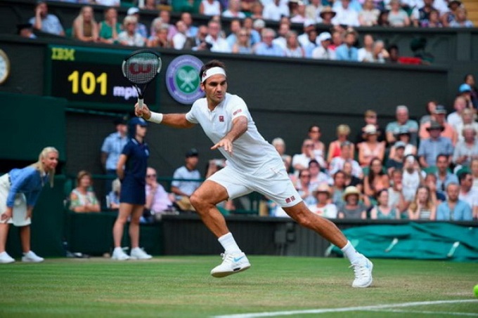Roger Federer aprovechó la lesión de su rival para avanzar  en Wimbledon