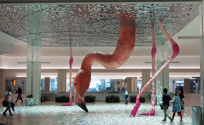 Flamingo de 6,5 metros de alto embellecerá un aeropuerto de Florida