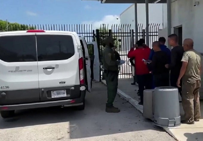 Vicegobernadora de Florida sugirió traslado de indocumentados cubanos a Delaware