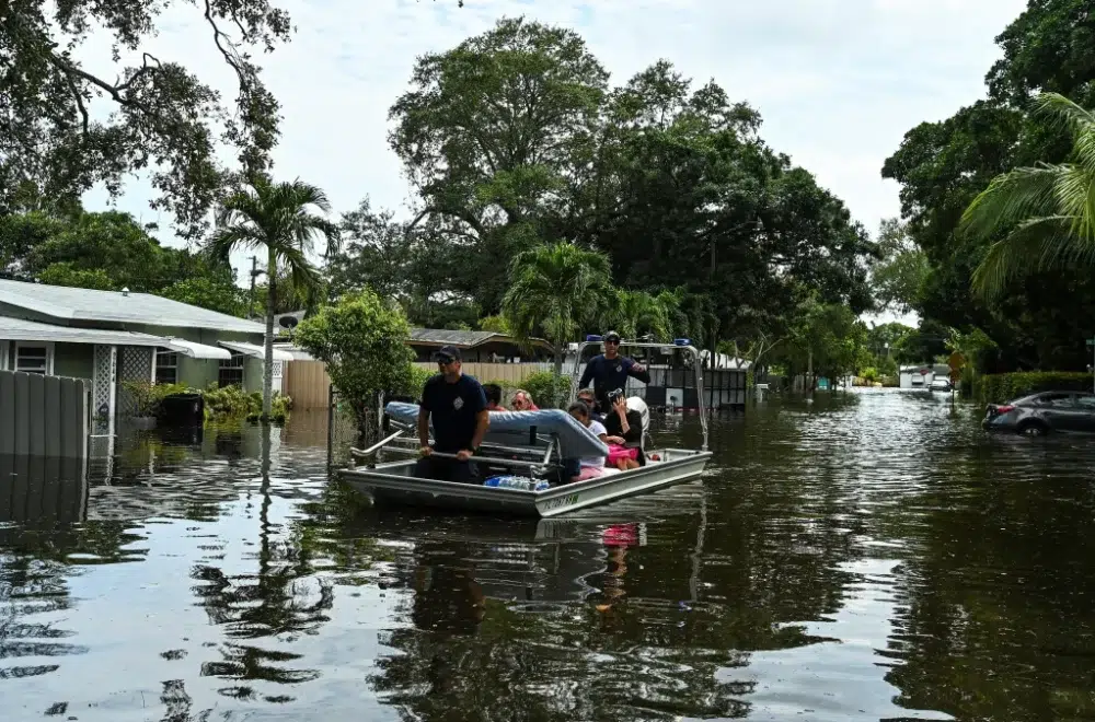 Fort Lauderdale ahora podría enfrentar ola de mosquitos: Inundaciones siguen afectando