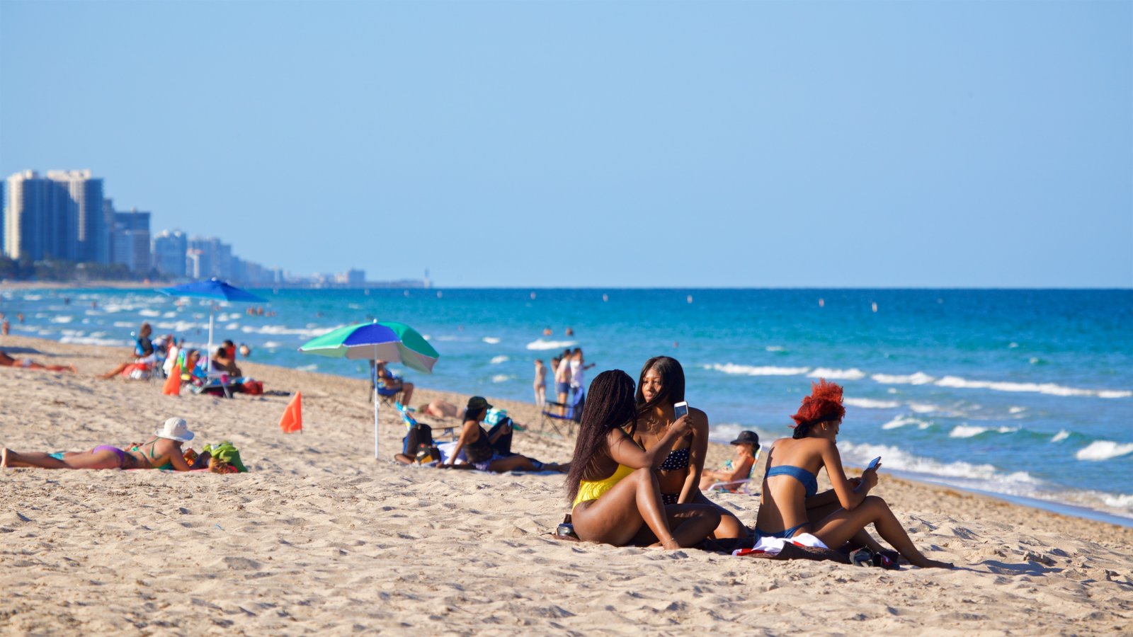 Playas, gimnasios y hoteles reabren este martes en Fort Lauderdale
