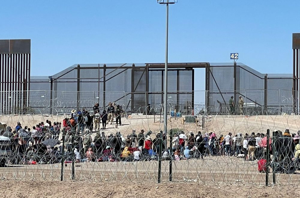 EEUU procesa a los primeros migrantes tras fin del Título 42
