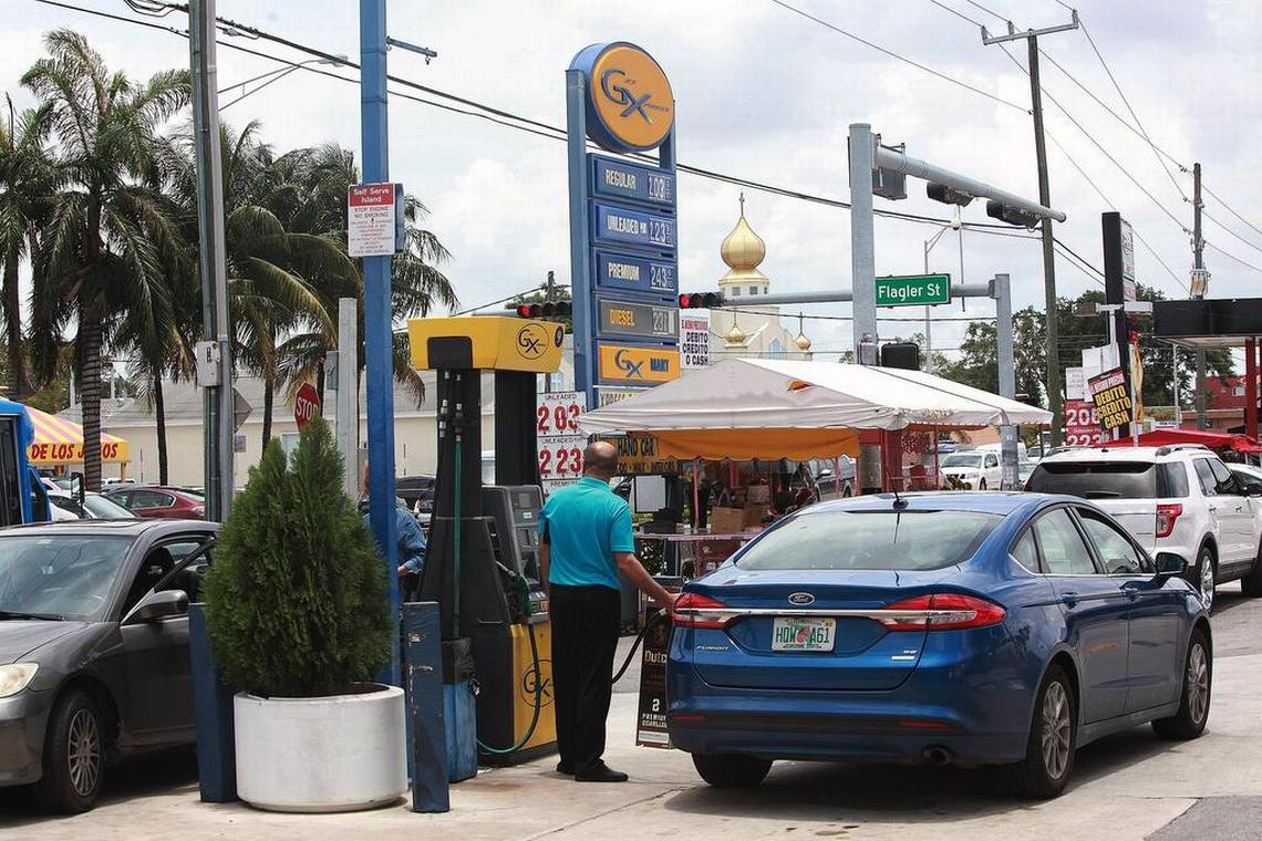 ¡Atención! Consejos para ahorrar gasolina en Florida