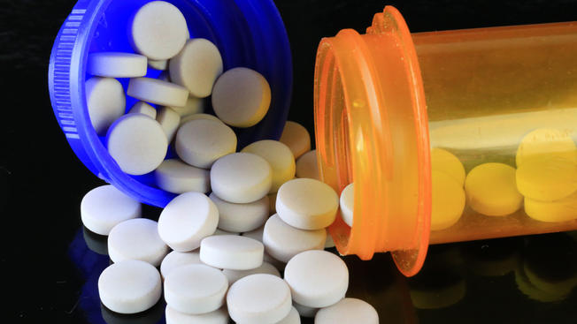 Ron DeSantis firma proyecto de ley que permitirá el acceso a medicamentos más baratos de Canadá