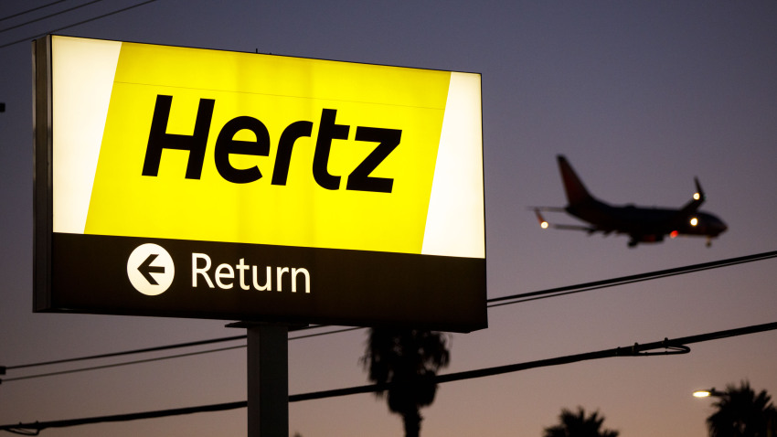 Hertz se declara en bancarrota después de más de 100 años en el negocio de alquiler de coches