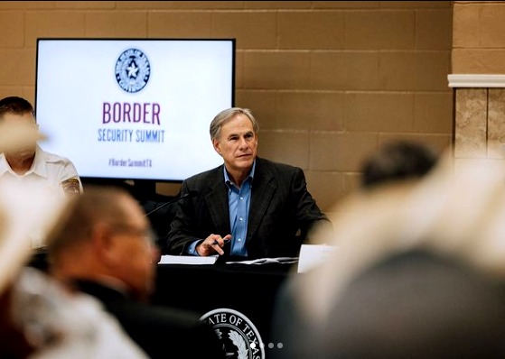 Gobernador de Texas ordena cerrar seis puntos de entrada en la frontera sur