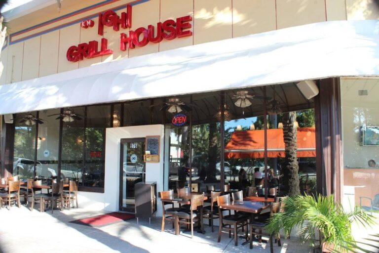 Enmascarados armados con cuchillos robaron restaurante en Miami Beach