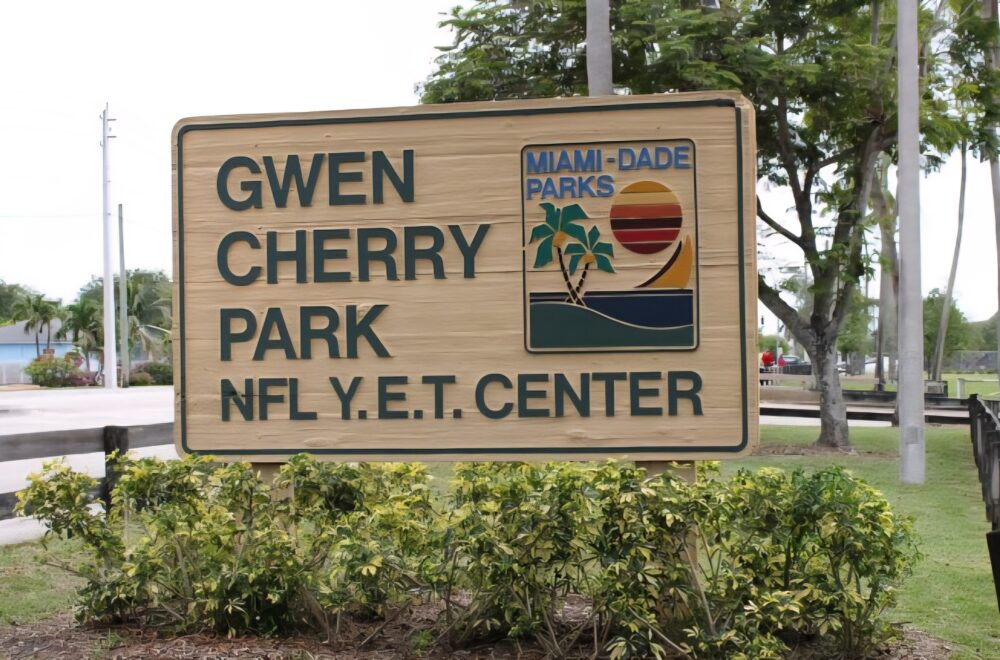 Sujeto abusó sexualmente de una niña en parque de Miami: comunidad lo atrapó
