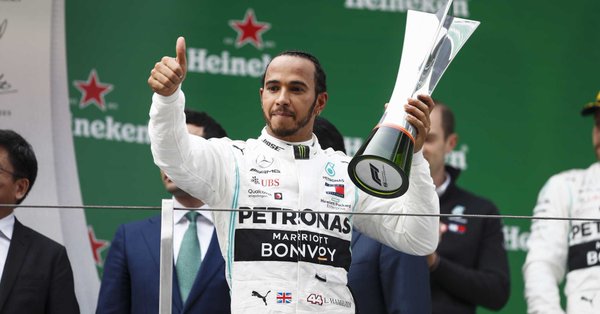 Lewis Hamilton sacó toda su fortaleza para vencer en el Gran Premio de China